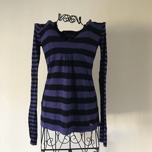 Long sleeved and hooded T-Shirt (VS Pink)